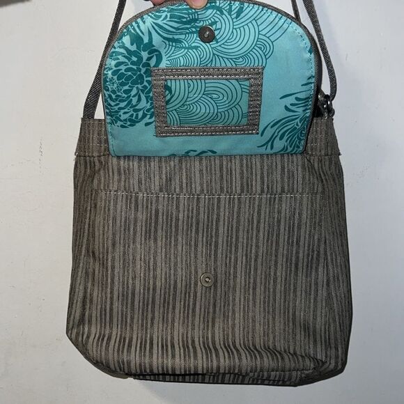 HAIKU Poplar Grey Jaunt Eco-Friendly RFID Blocking Travel Crossbody Bag - Picture 8 of 10